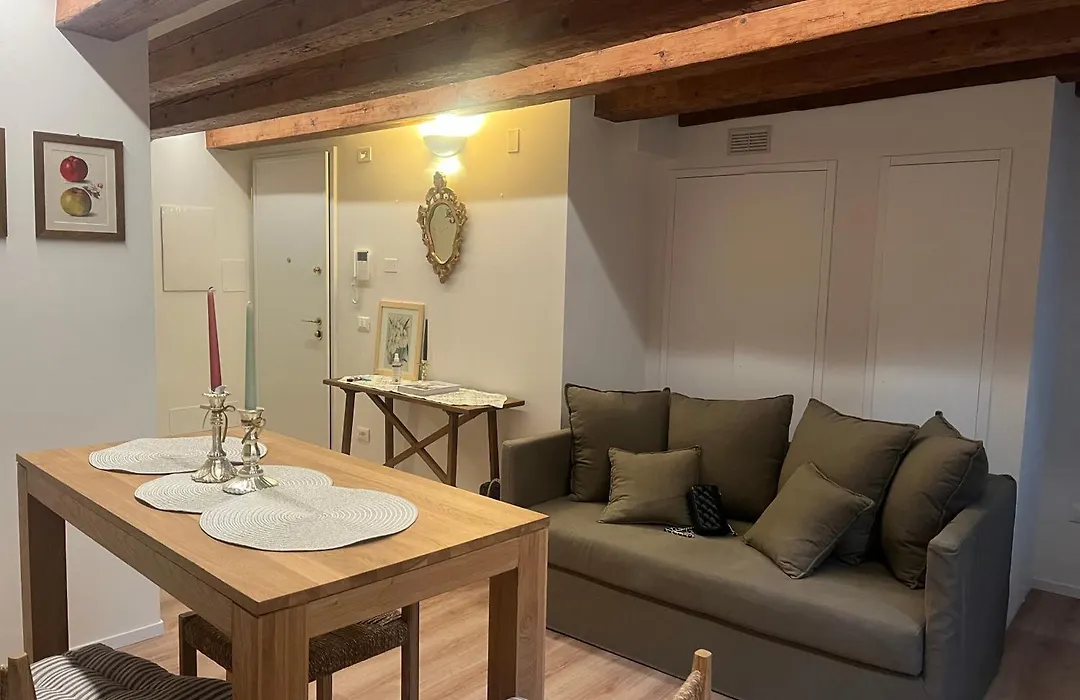 Venexiana Suite-1